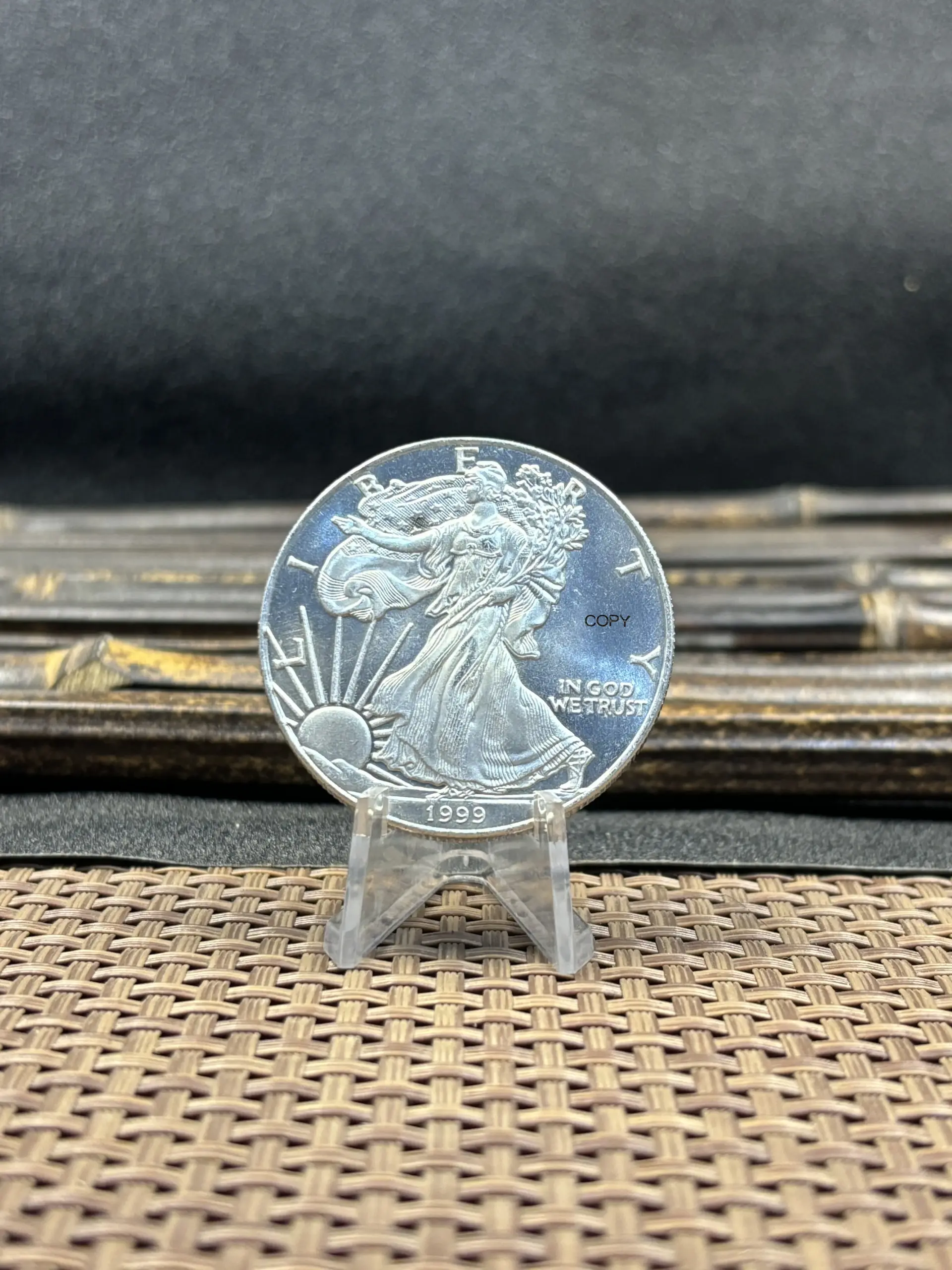 1999 Liberty Eagle Coin Replica 3 1999 Liberty Eagle Coin Replica - Image 3