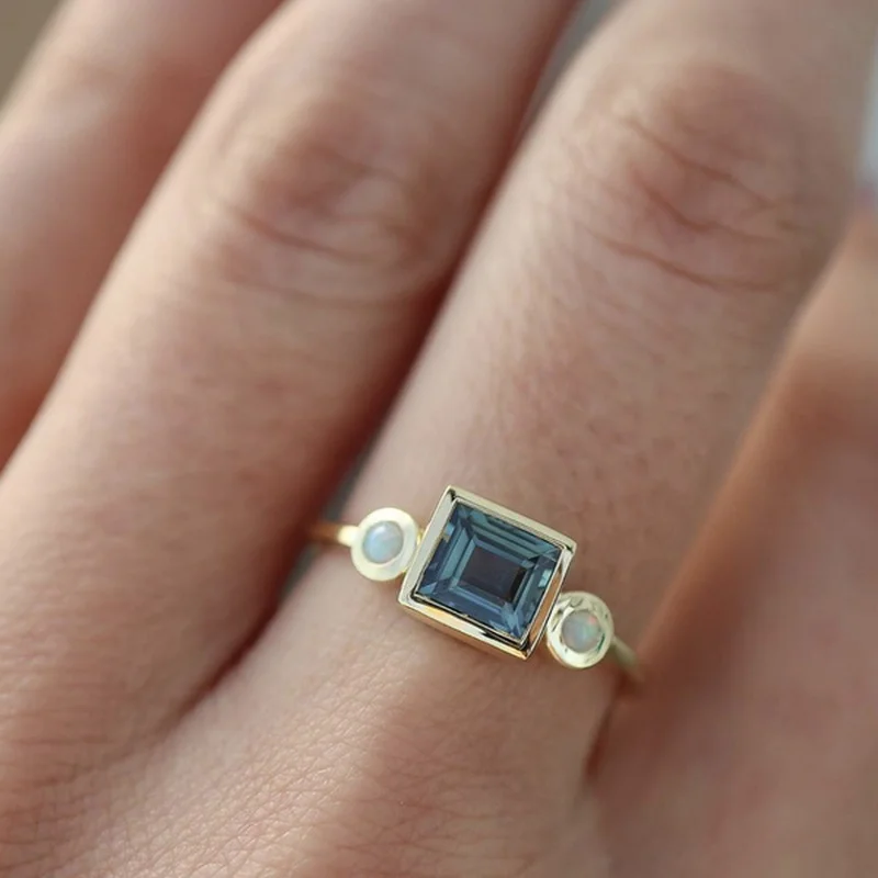 Gold-Tone Geometric Wedding Ring Set for Women 4 Gold-Tone Geometric Wedding Ring Set for Women - Image 4