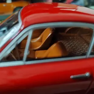 1962 Ferrari 250 GT Lusso 1/18 Diecast Model 11 Sae14eaa2b3db4b3a895666c0f02be095s