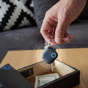 iTrack Motion GPS Key Finder 35mm x 35mm 7 Sae1d8516ba60427db99dea03967c5e89n