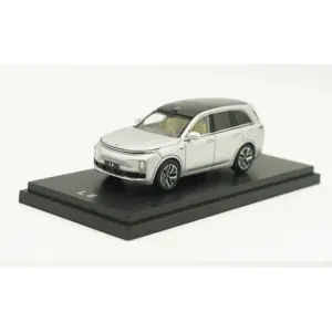 1:64 Scale Diecast SUV Model with Realistic Details 15 Saef467a50d644144a147d21cf18eeed7D