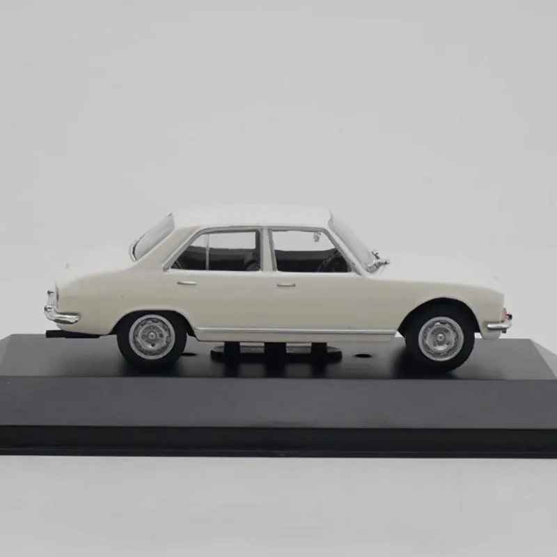 1969 Peugeot 504 Station Wagon Model 1/43 Scale 3 1969 Peugeot 504 Station Wagon Model 1/43 Scale - Image 3