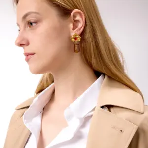 Safb6e3420e204d349333df8a38ef92bdE