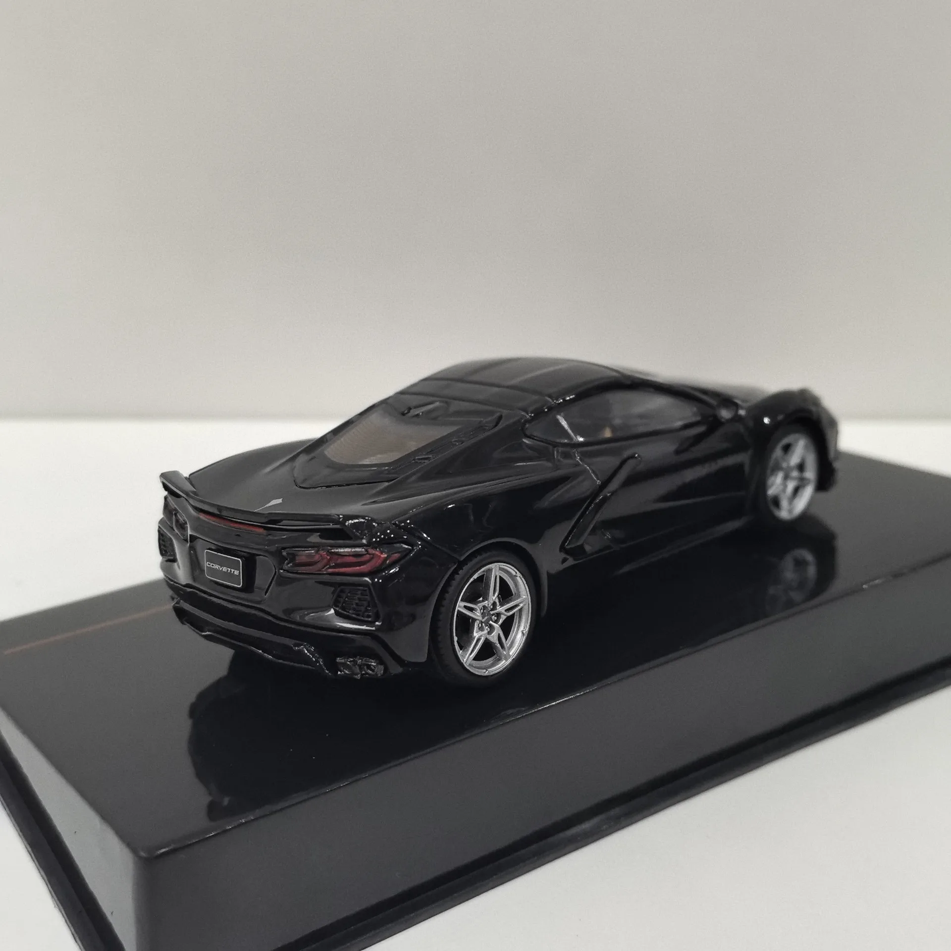 2020 Corvette Stingray Diecast Model 1:43 Scale 5 2020 Corvette Stingray Diecast Model 1:43 Scale - Image 5