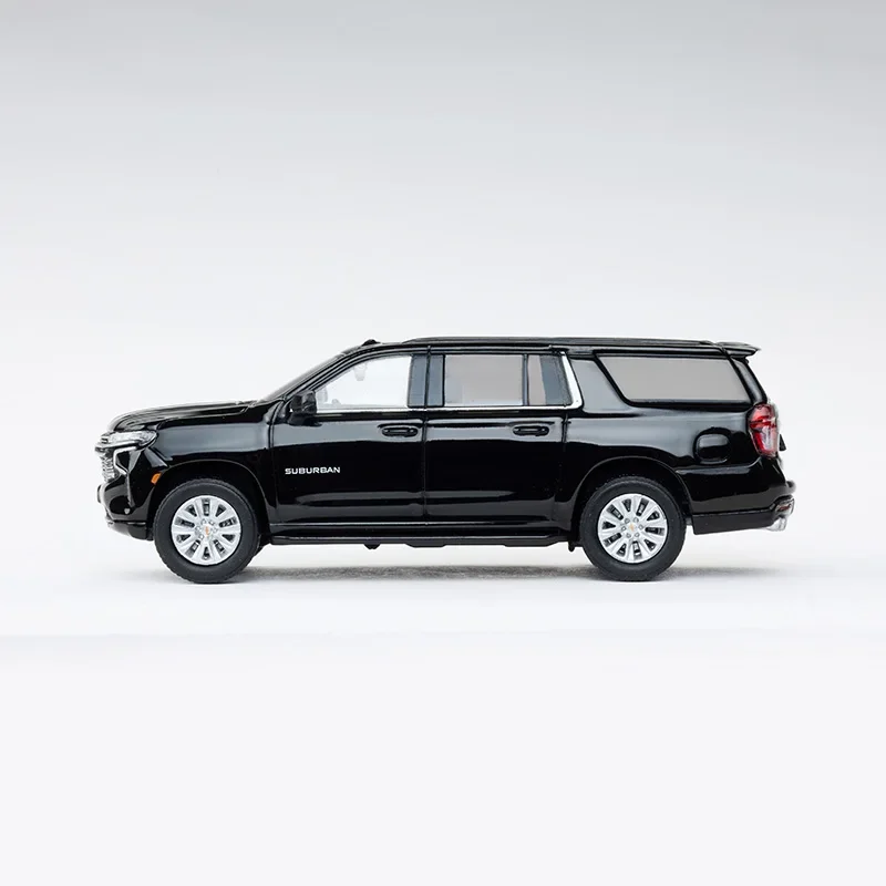 Luxury SUV Model Collection by MASSDI 2 Luxury SUV Model Collection by MASSDI - Image 2