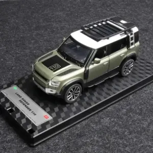 Land Rover Defender 110 1:32 Diecast Model with Light & Sound 12 Sb1d97c132d344fd9b71fd108b0721115n