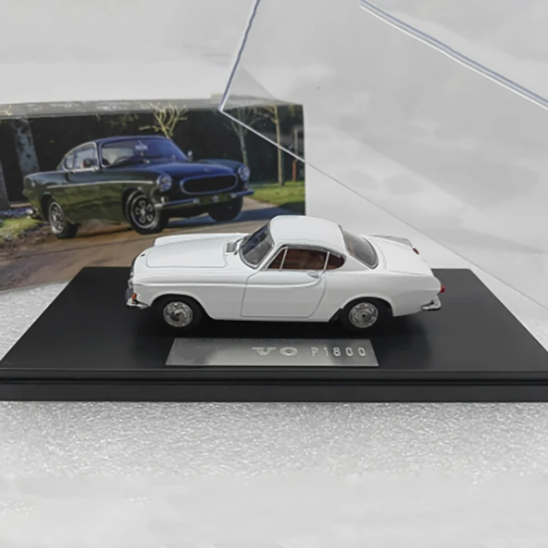 1/43 Scale P1800 Diecast Model Car 3 1/43 Scale P1800 Diecast Model Car - Image 3