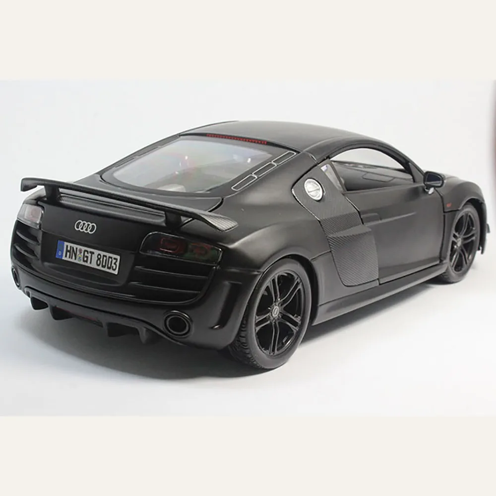 Audi R8 GT 1/18 Scale Diecast Model 2 Audi R8 GT 1/18 Scale Diecast Model - Image 2