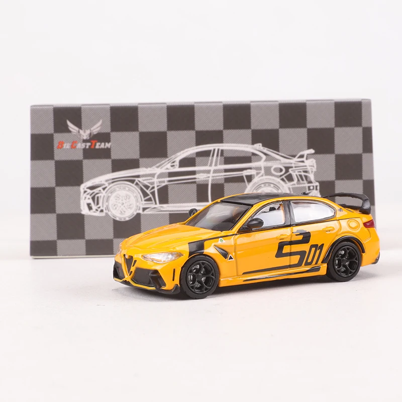 Alfa Romeo Giulia GTAm 1:64 Diecast Model 9 Alfa Romeo Giulia GTAm 1:64 Diecast Model - Image 9