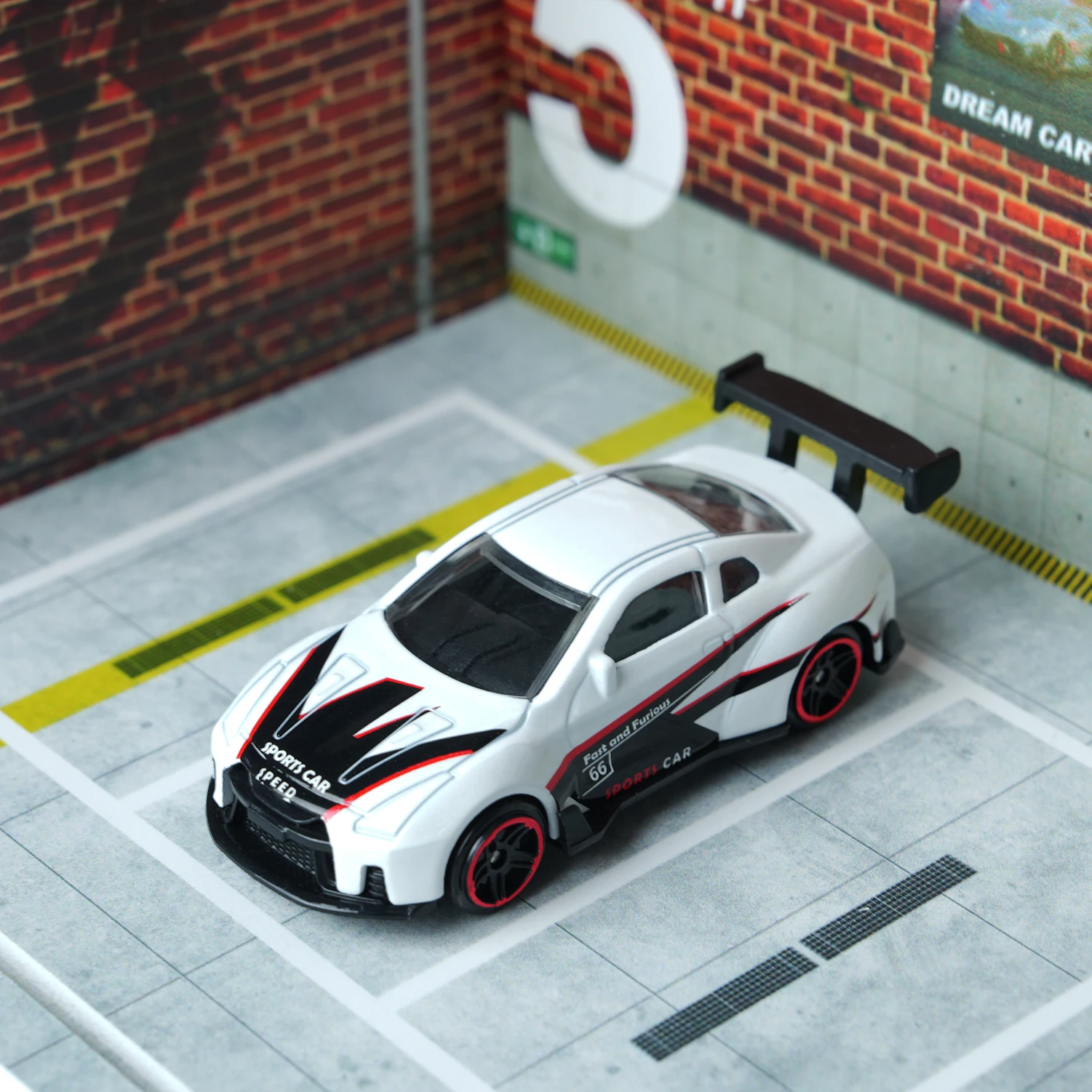 1:64 Racing Car Model in Dawnbreaker Colors 4 1:64 Racing Car Model in Dawnbreaker Colors - Image 4