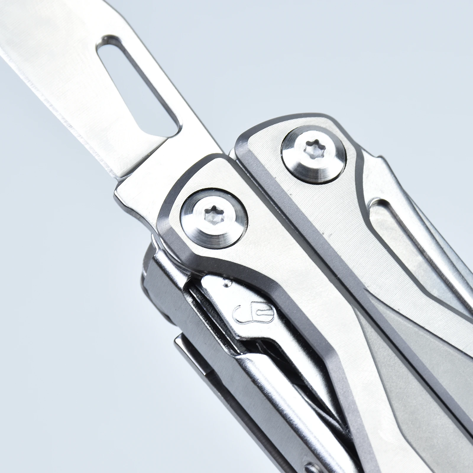 Daicamping DL7 Multi-Tool for Outdoors 4 Daicamping DL7 Multi-Tool for Outdoors - Image 4