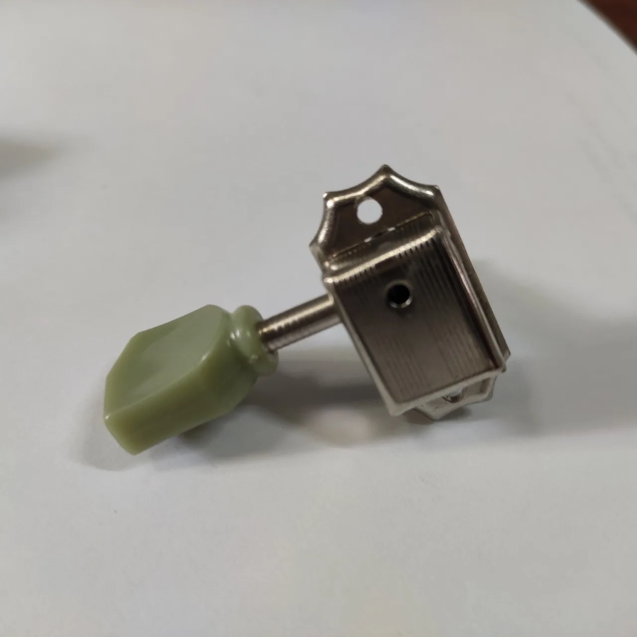 Vintage-style Steel and Plastic Ukulele Tuning Pegh 4 Vintage-style Steel and Plastic Ukulele Tuning Pegh - Image 4