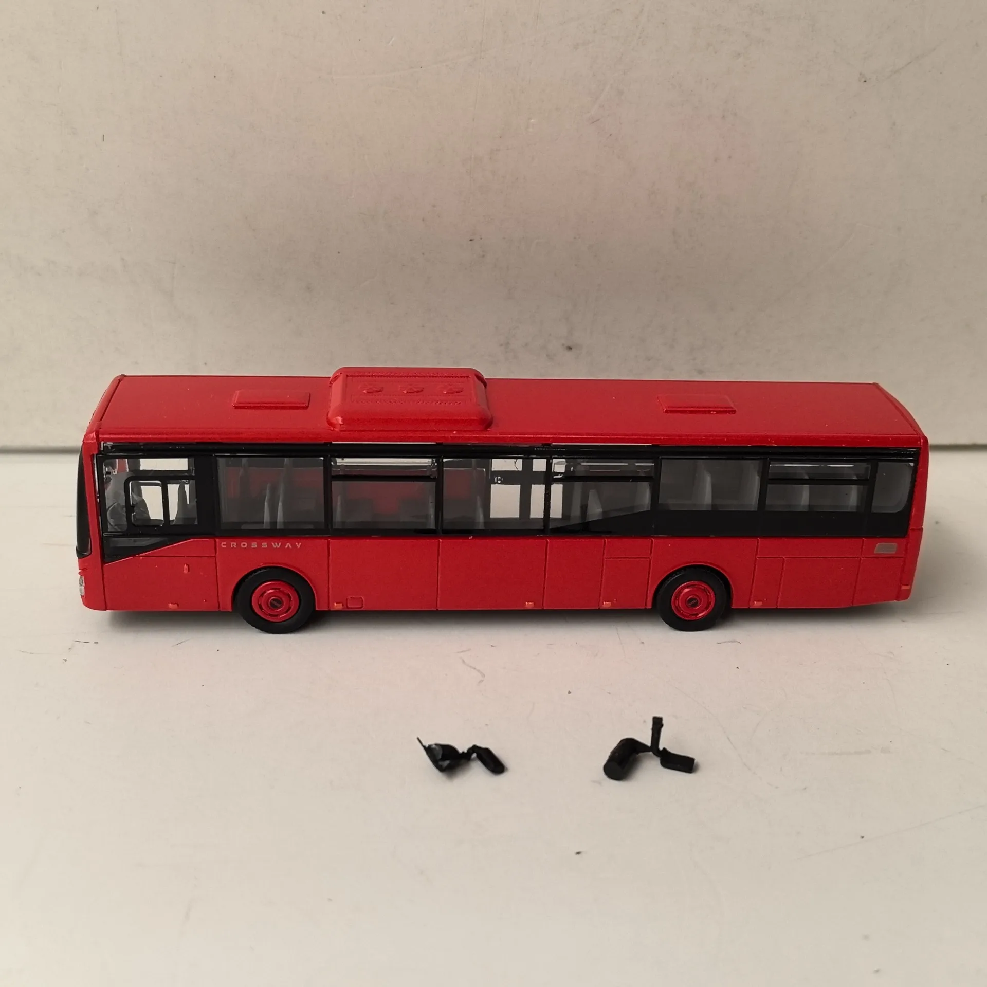 1:87 Scale Crossway Bus Model 2 1:87 Scale Crossway Bus Model - Image 2