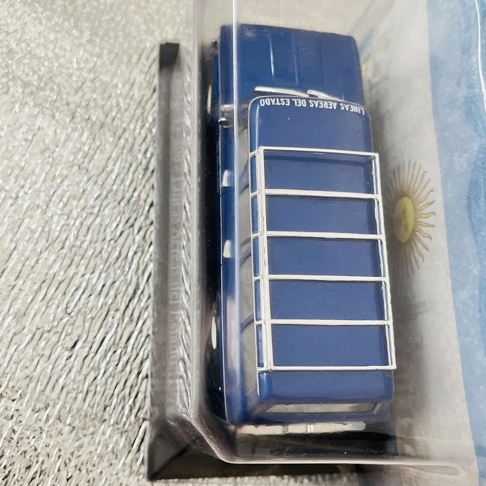 Dodge D-200 1972 Die-Cast Model 1:43 Scale 5 Dodge D-200 1972 Die-Cast Model 1:43 Scale - Image 5