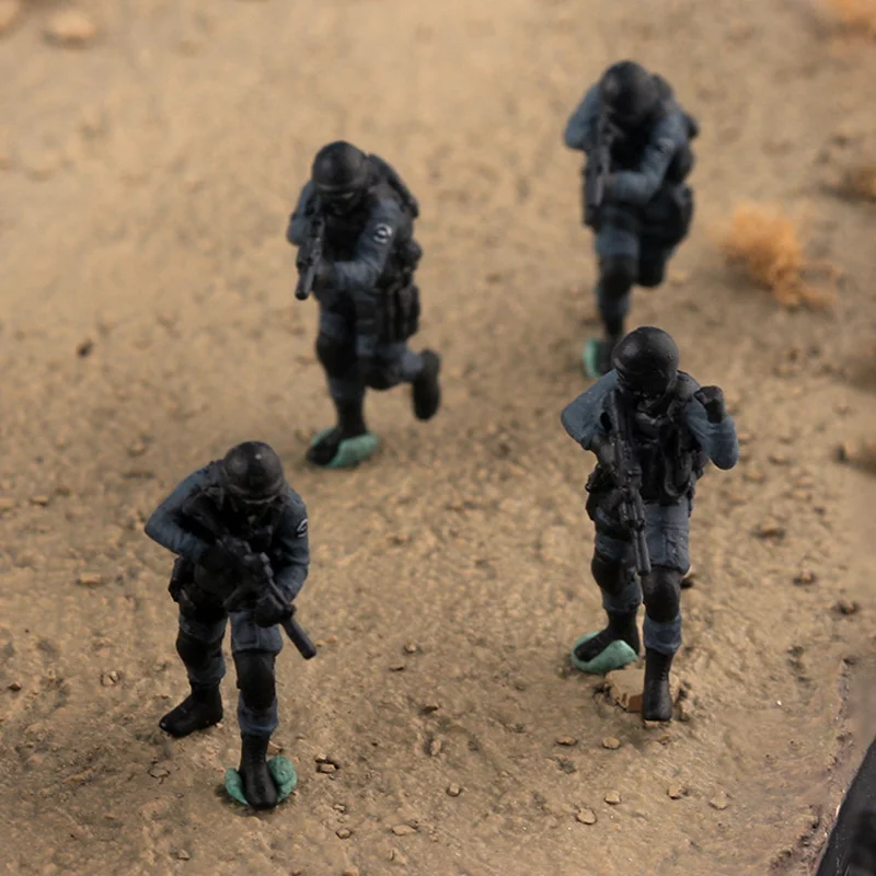 1:72 Resin SWAT Tactical Scene Model 5 1:72 Resin SWAT Tactical Scene Model - Image 5