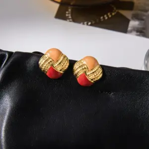 Sb4a0687e8f4c4dcc8f51937ab66f1cddZ