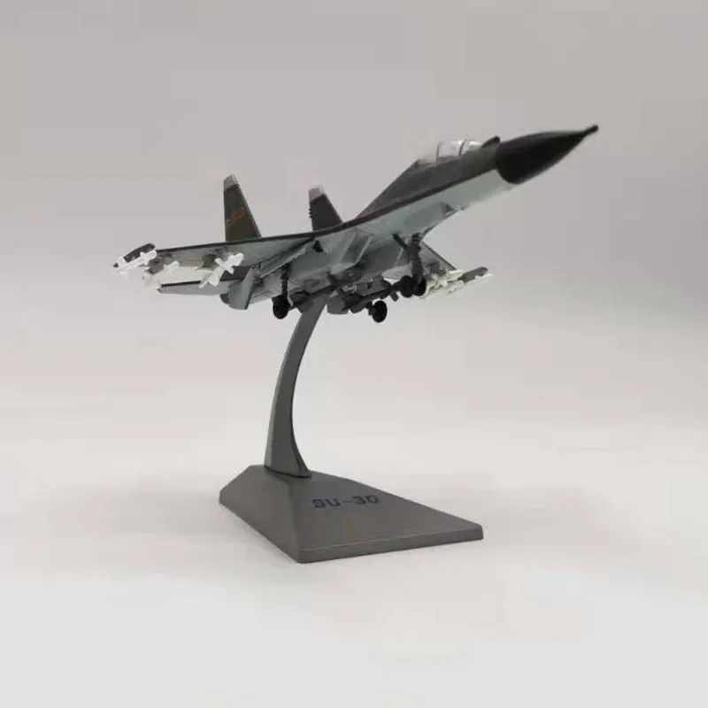 Su-30 Fighter Jet Diecast Model 1:144 Scale 4 Su-30 Fighter Jet Diecast Model 1:144 Scale - Image 4