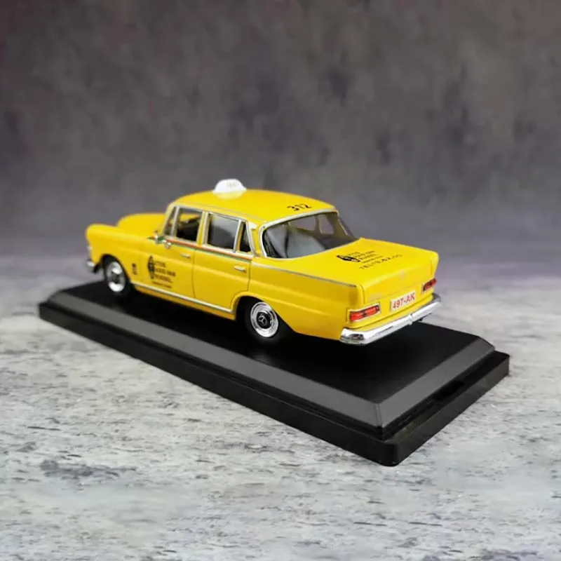 Vintage Yellow Taxi Diecast Model 1/43 Scale 3 Vintage Yellow Taxi Diecast Model 1/43 Scale - Image 3