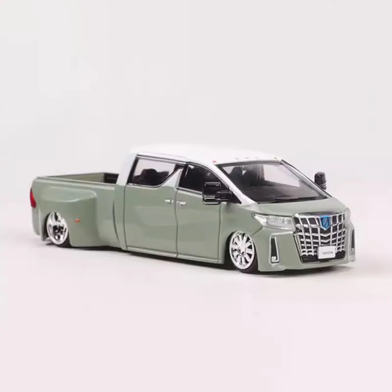 1:64 Alloy Car Models Collection D, B, A, C 3 1:64 Alloy Car Models Collection D, B, A, C - Image 3