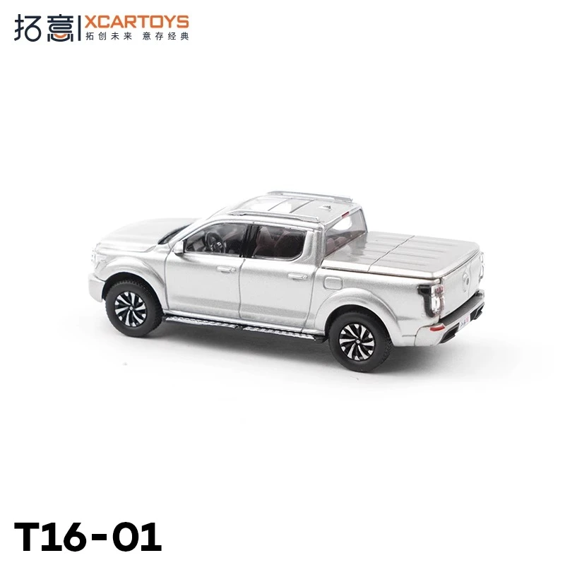 1:64 Silver Die-Cast Pickup Truck for Collectors 2 1:64 Silver Die-Cast Pickup Truck for Collectors - Image 2