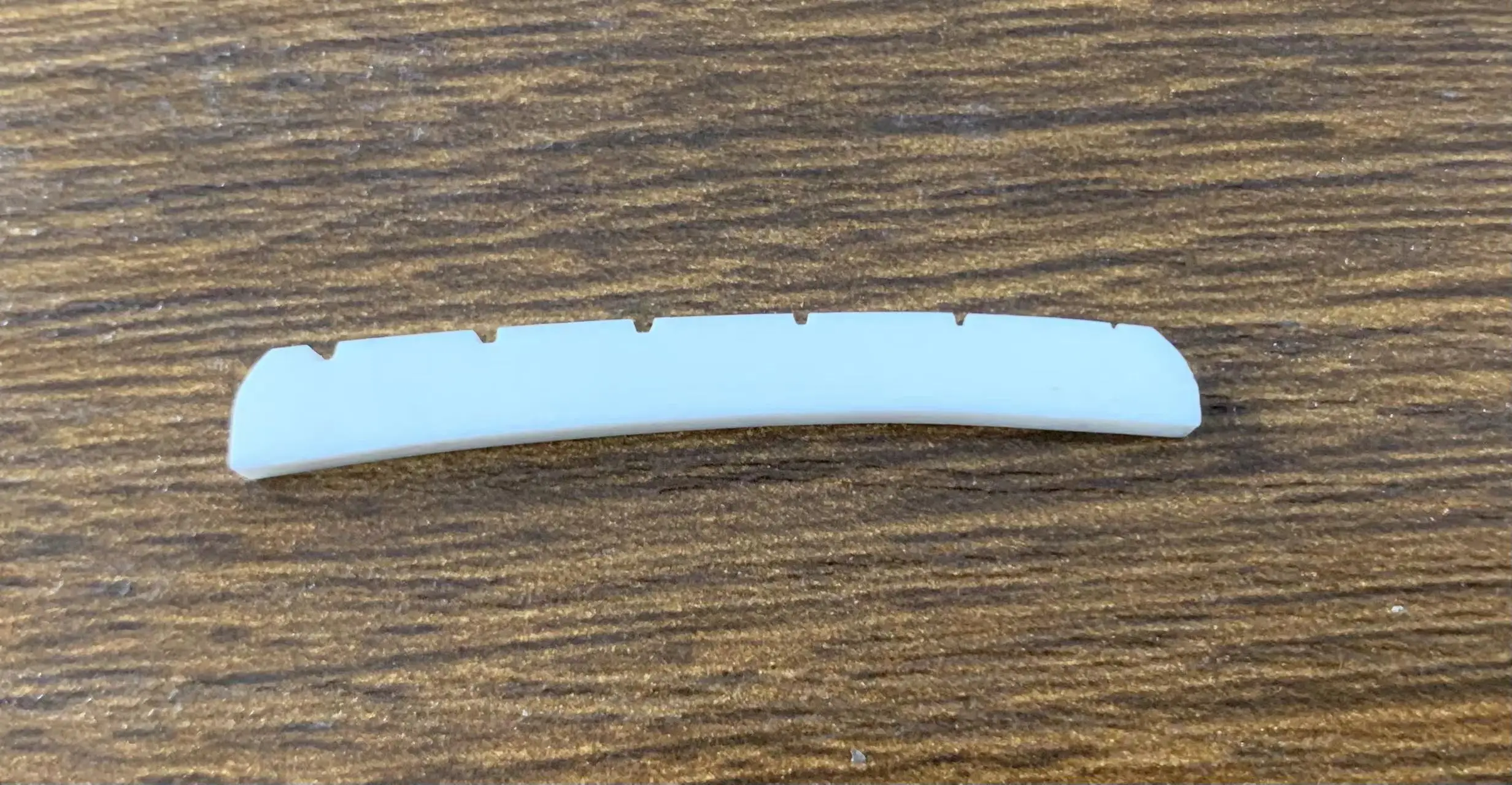 White Bone Nut for Electric Guitars 42/43mm 4 White Bone Nut for Electric Guitars 42/43mm - Image 4