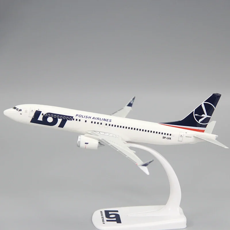 1:200 Scale LOT Polish Airlines Boeing 737 MAX 8 Model 3 1:200 Scale LOT Polish Airlines Boeing 737 MAX 8 Model - Image 3