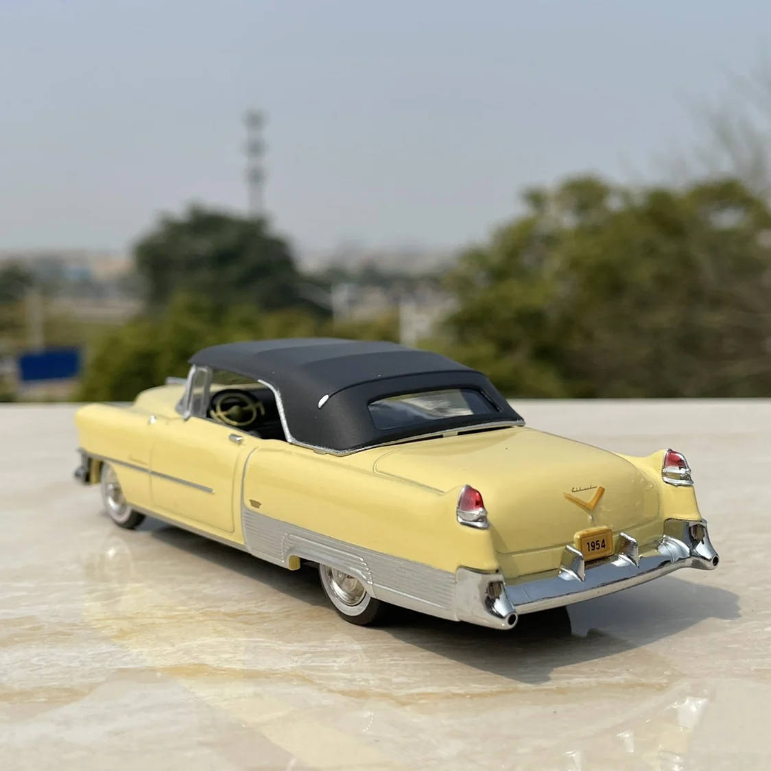 Vintage Cadillac 1:43 Diecast Car Model 5 Vintage Cadillac 1:43 Diecast Car Model - Image 5