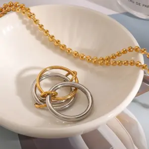 Sb730a0078fc5465bbc74bf9d35a68769M