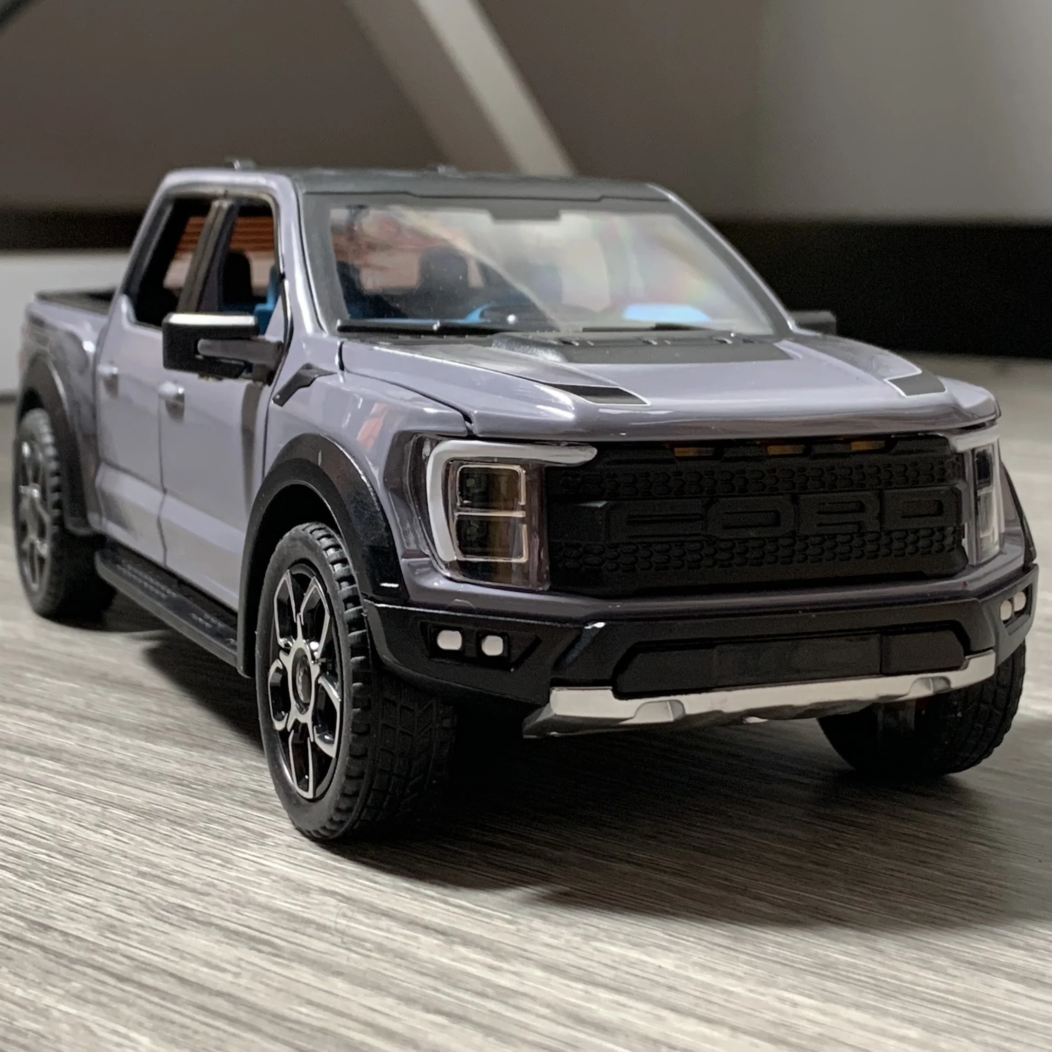 Black Ford Raptor F-150 1:20 Diecast Model 2 Black Ford Raptor F-150 1:20 Diecast Model - Image 2
