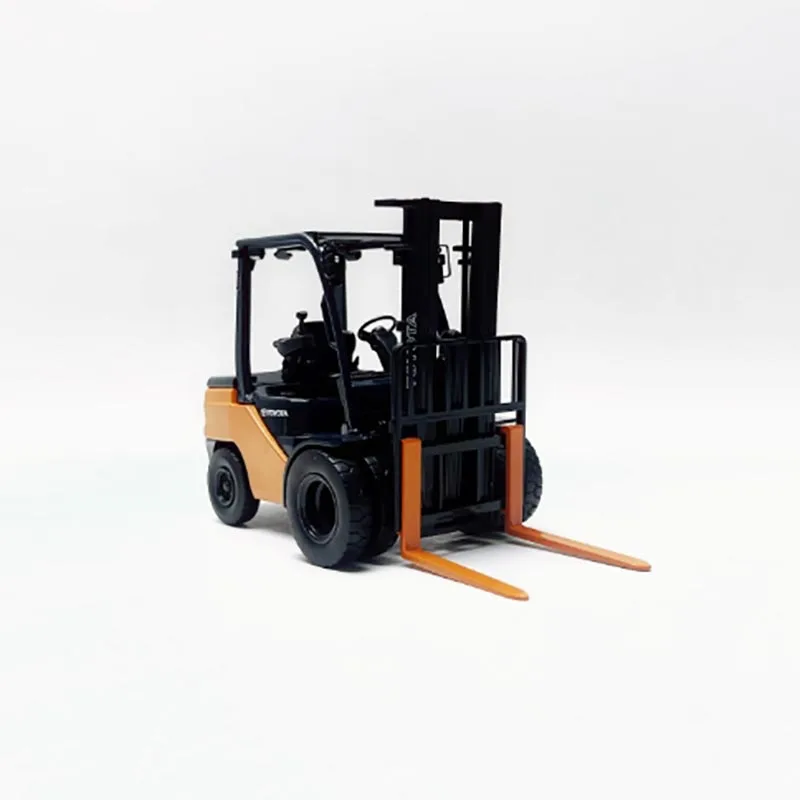 1/23 Scale Alloy Forklift Model for Display 2 1/23 Scale Alloy Forklift Model for Display - Image 2