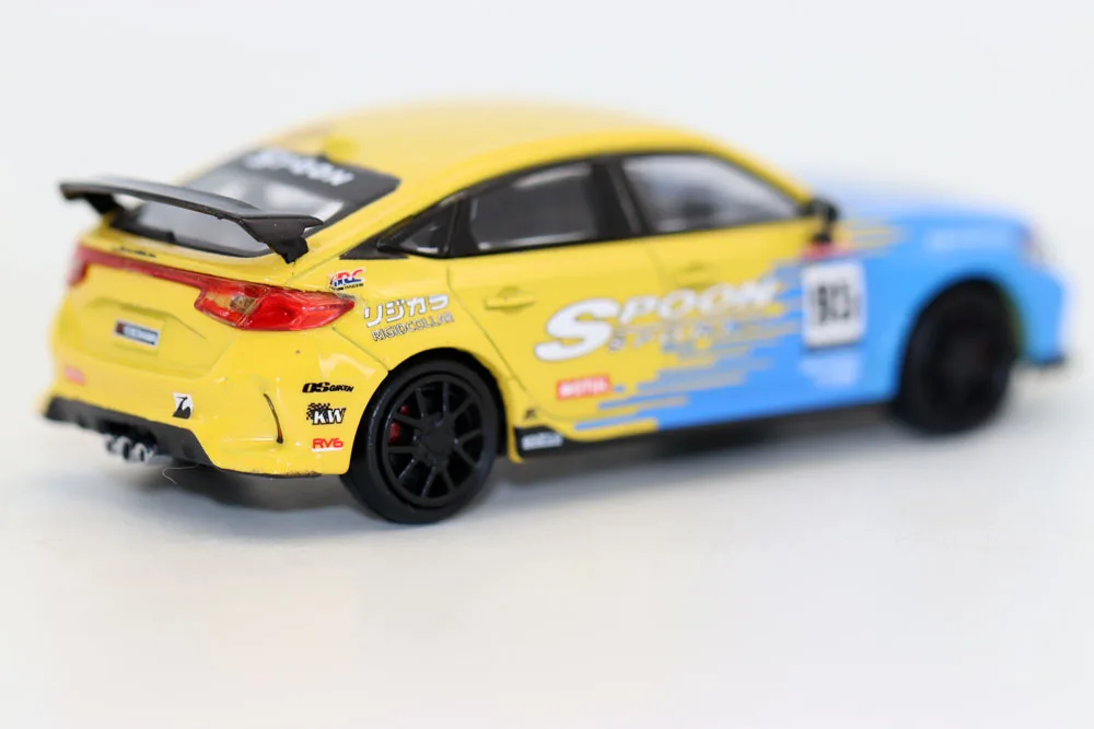 1/64 Scale Honda Civic Type R FL5 Diecast Model 3 1/64 Scale Honda Civic Type R FL5 Diecast Model - Image 3