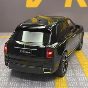 Black Rolls-Royce Cullinan Diecast Model Car 1:24 12 Sb8b90936afe6496e85def4113744a233U