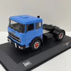 Vibrant Blue Fiat 619 N1 1980 Tow Truck Model