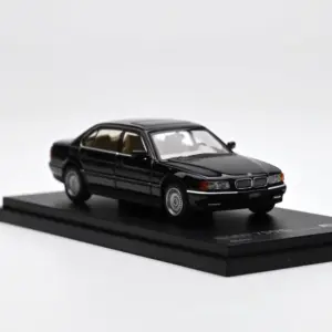 1:64 BMW 750iL Diecast Model 10 Sb917ec3ddb084c86bc3e6d518bc2c937T