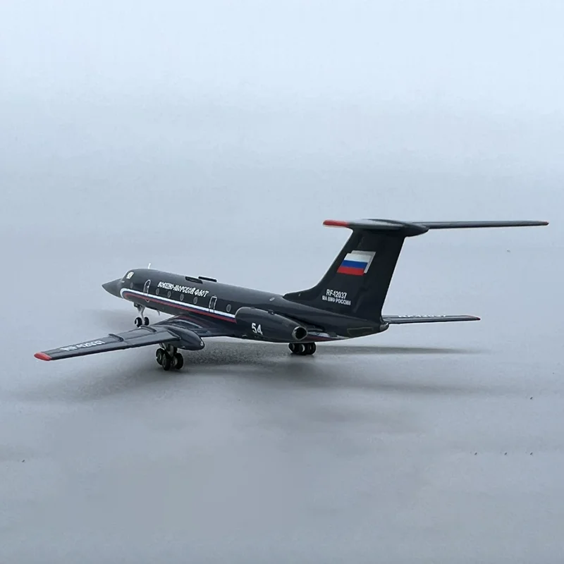Russia TU-134 Model Aircraft 1/400 Scale 6 Russia TU-134 Model Aircraft 1/400 Scale - Image 6