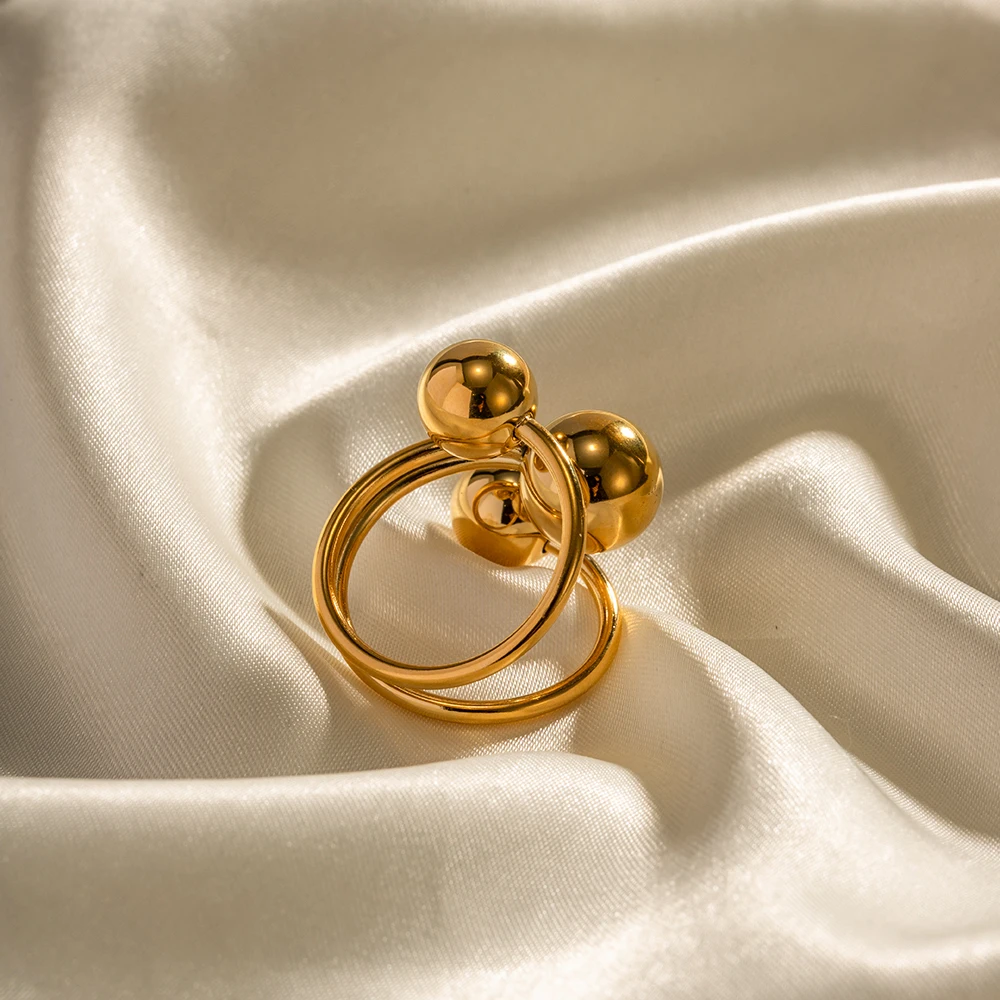 Modern Gold-Plated Stainless Steel Women's Ring 2 Modern Gold-Plated Stainless Steel Women's Ring - Image 2