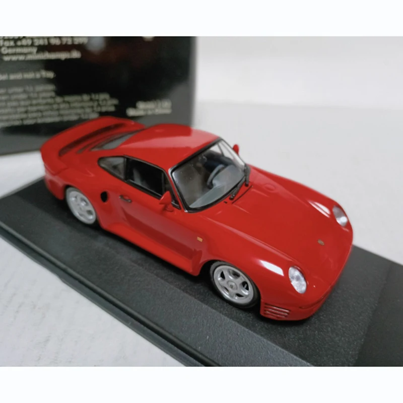 Vibrant Red 1/43 Diecast Sports Car Model 4 Vibrant Red 1/43 Diecast Sports Car Model - Image 4