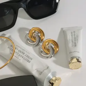 Sb9b4dd289c5348f2b7cffba13ecfe7bde