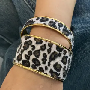 Sb9be0193a29b41629d5b6414f284441fU