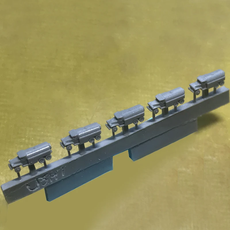 1/700 Scale Resin Truck Model Set 8 1/700 Scale Resin Truck Model Set - Image 8