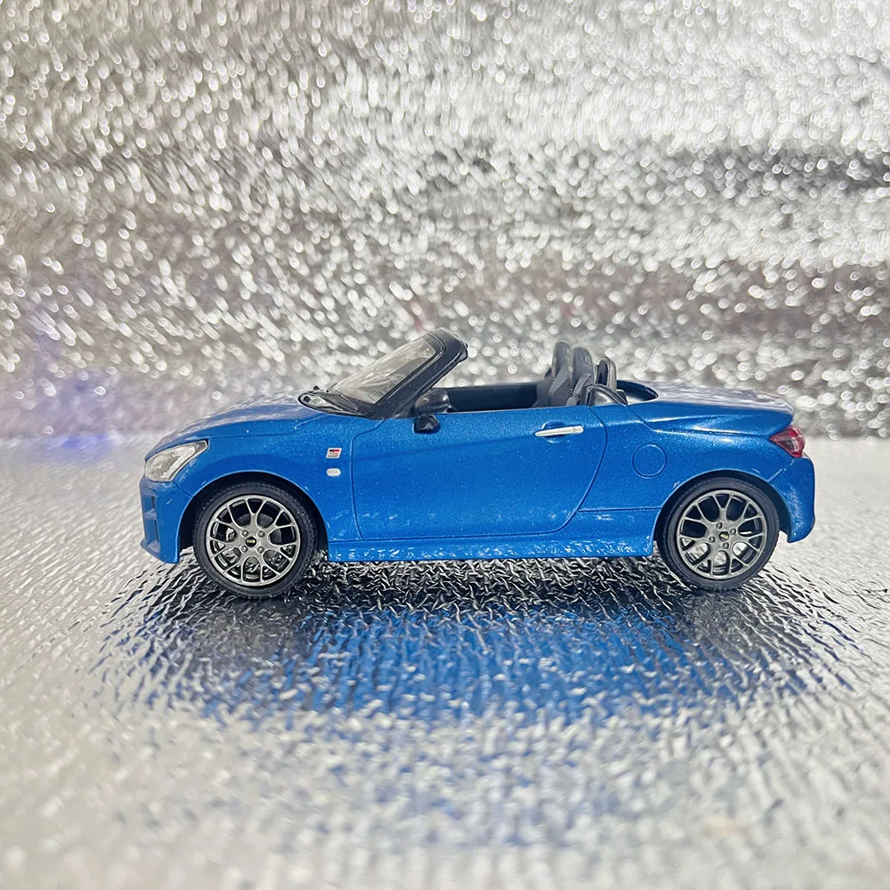 Daihatsu Copen GR Sport 1:30 Die-Cast Model 4 Daihatsu Copen GR Sport 1:30 Die-Cast Model - Image 4