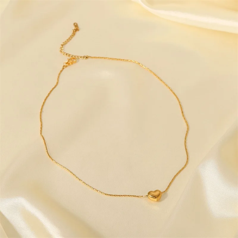 Gold Stainless Steel Heart Necklace 45cm 3 Gold Stainless Steel Heart Necklace 45cm - Image 3