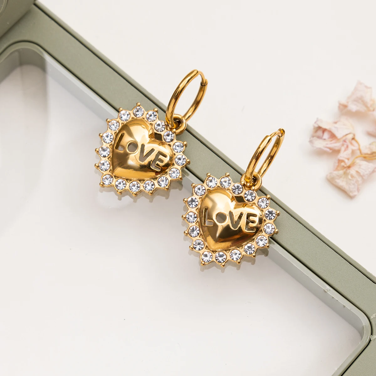 Elegant Stainless Steel Heart Earrings Model JDE0205008 5 Elegant Stainless Steel Heart Earrings Model JDE0205008 - Image 5