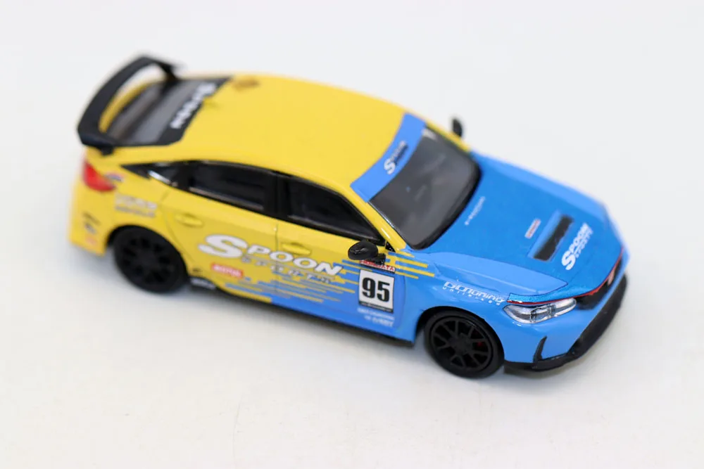 1/64 Scale Honda Civic Type R FL5 Diecast Model 5 1/64 Scale Honda Civic Type R FL5 Diecast Model - Image 5