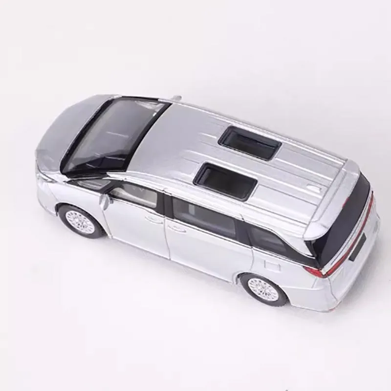2023 MPV Nanny Car Scale Model in Silver 5 2023 MPV Nanny Car Scale Model in Silver - Image 5