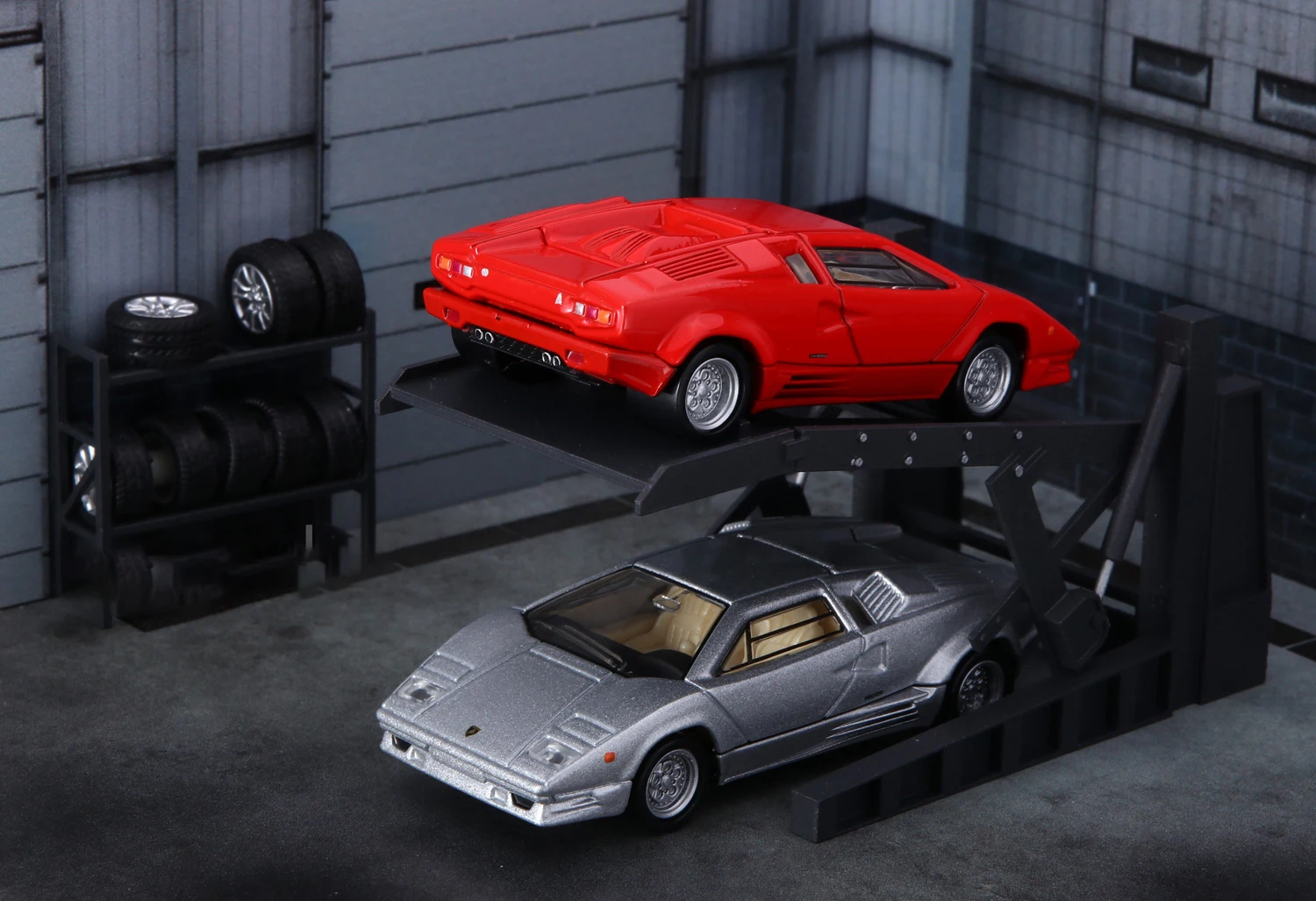 Lamborghini Countach 25th Anniversary Diecast Model 3 Lamborghini Countach 25th Anniversary Diecast Model - Image 3