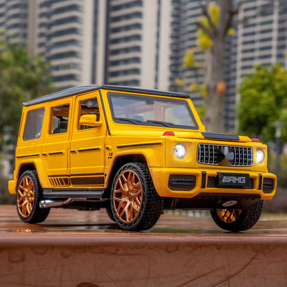 Vibrant Yellow 1:32 Mercedes-Benz G63 Diecast Model 2 Vibrant Yellow 1:32 Mercedes-Benz G63 Diecast Model - Image 2