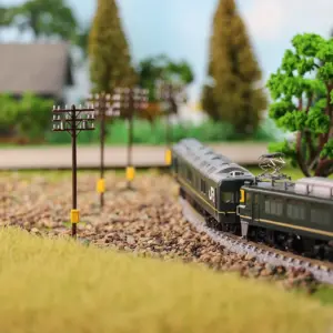 N Scale Telegraph Poles Set of 24 8 Sbc64122dfb2d422785017d70e9d19ff2m