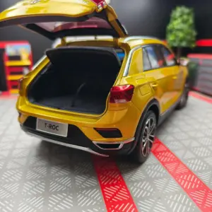 Yellow 1:18 Scale Volkswagen T-Roc Alloy Model 8 Sbc85bd331a26436dad56e038f490feb7F