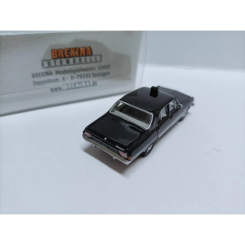 Opel Kapitan A Taxi Miniature Model 1:87 Scale 2 Opel Kapitan A Taxi Miniature Model 1:87 Scale - Image 2